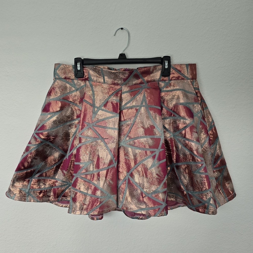 Chic Abstract Mini Skirt in Metallic Pink and Gray. Plus Size.